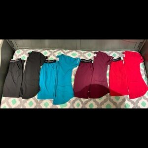 Sketchers scrubs size xs top and bottom
